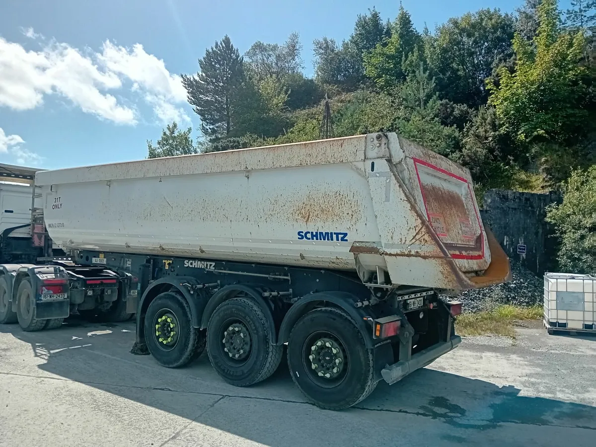Schmitz tipping trailer - Image 1