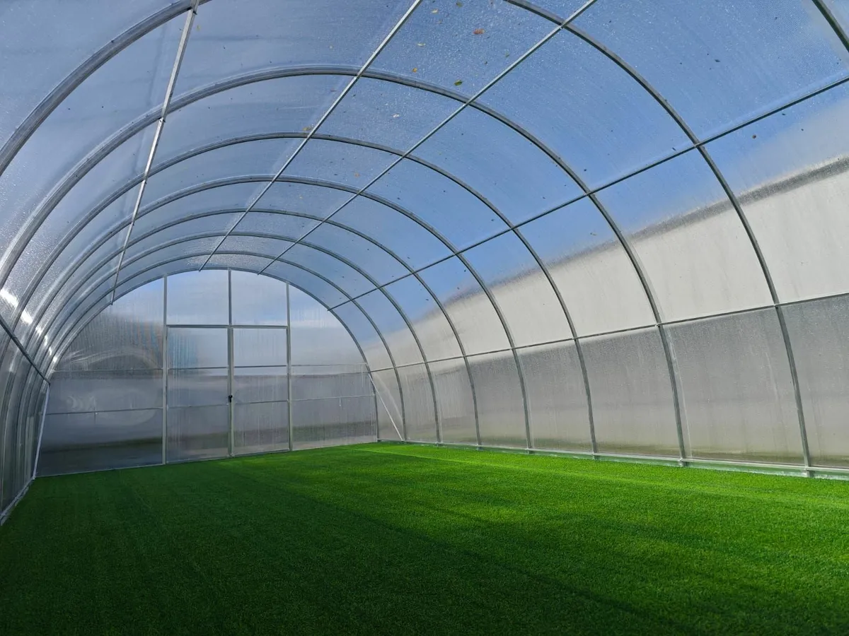 Titan 5 Polycarbonate Polytunnel/Greenhouse - Image 2