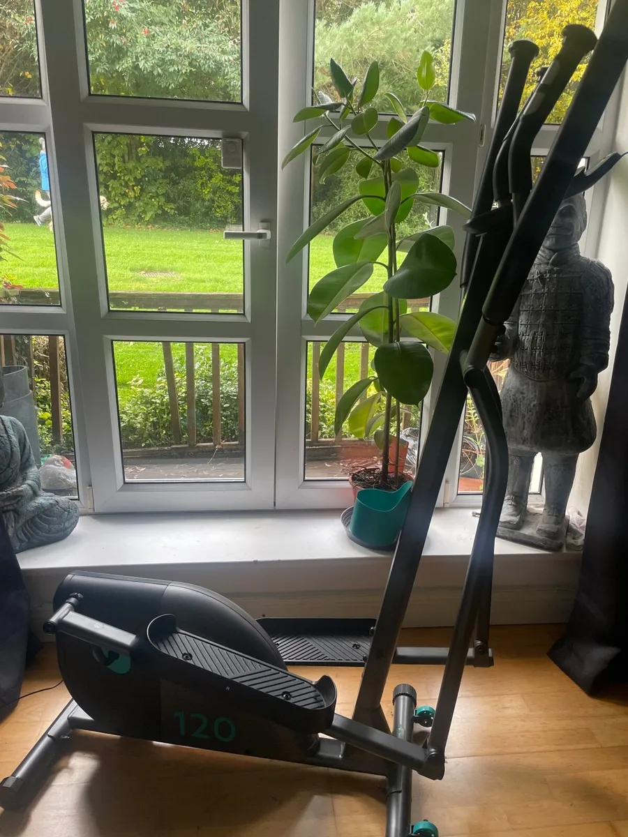 Cross trainer - Image 2