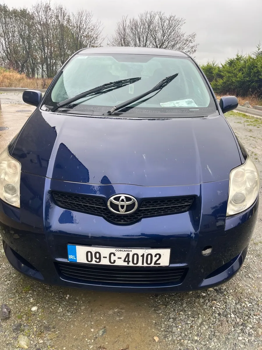 Toyota Auris 2009 - Image 1