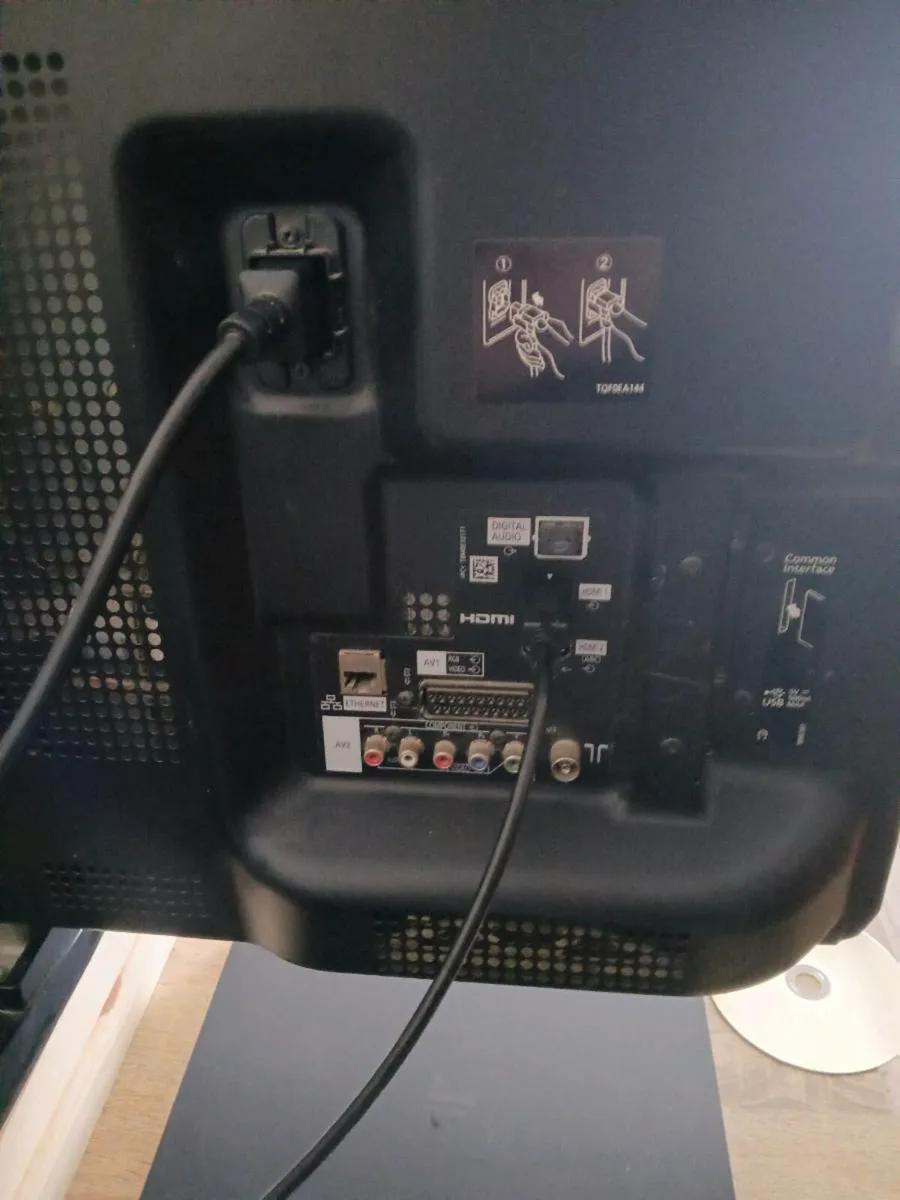Panasonic flat screen T.V. - Image 4