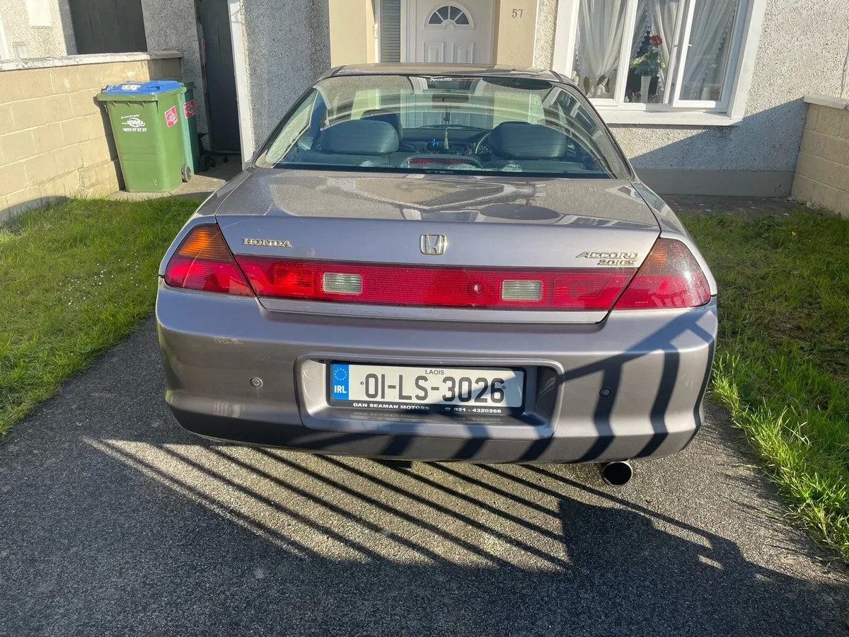 Honda Accord coupe - Image 2