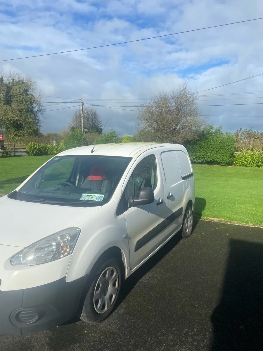 Van - Image 1