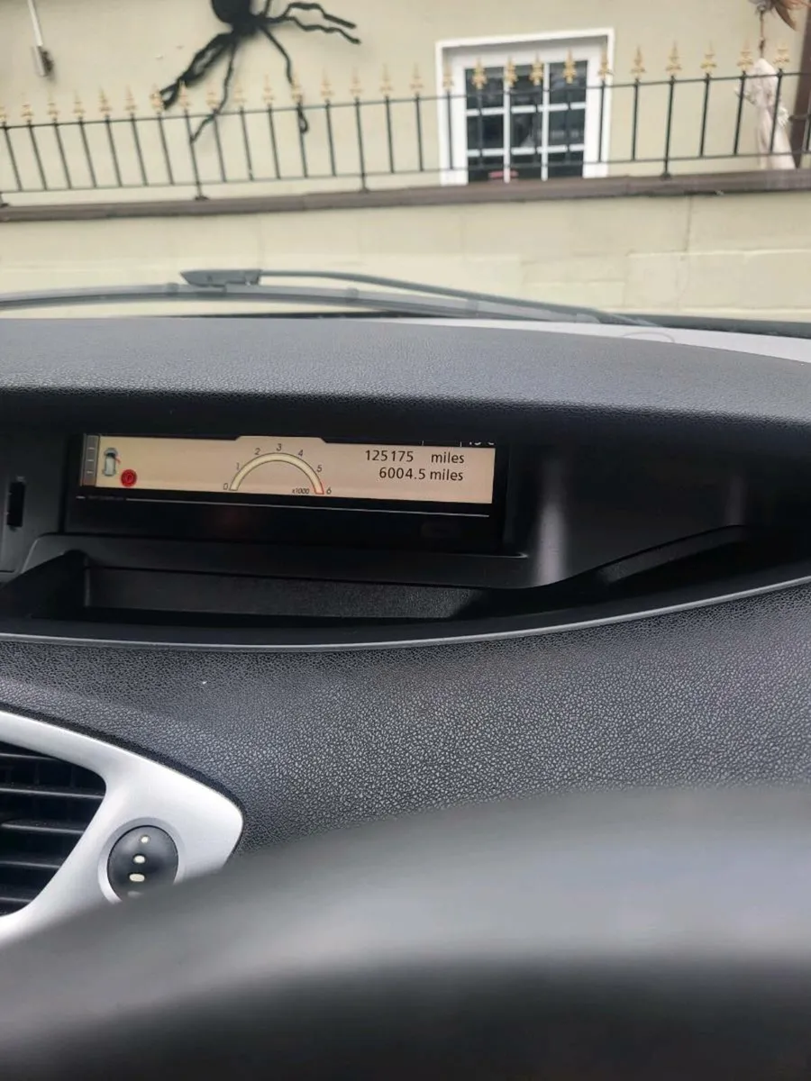 Renault scenic 7 seater nct and Taxed - Image 4