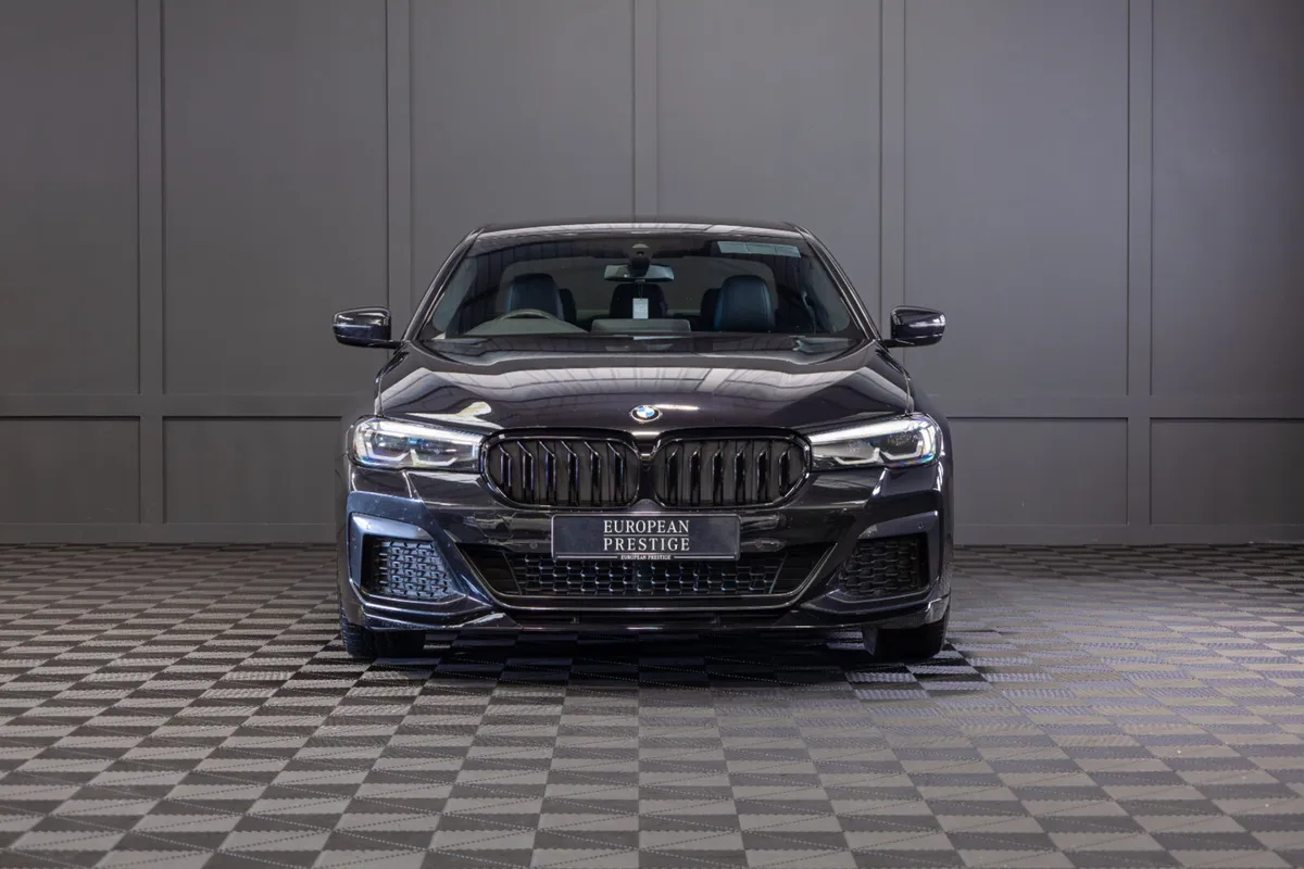 212 BMW 5-Series 520d M-Sport - Image 2