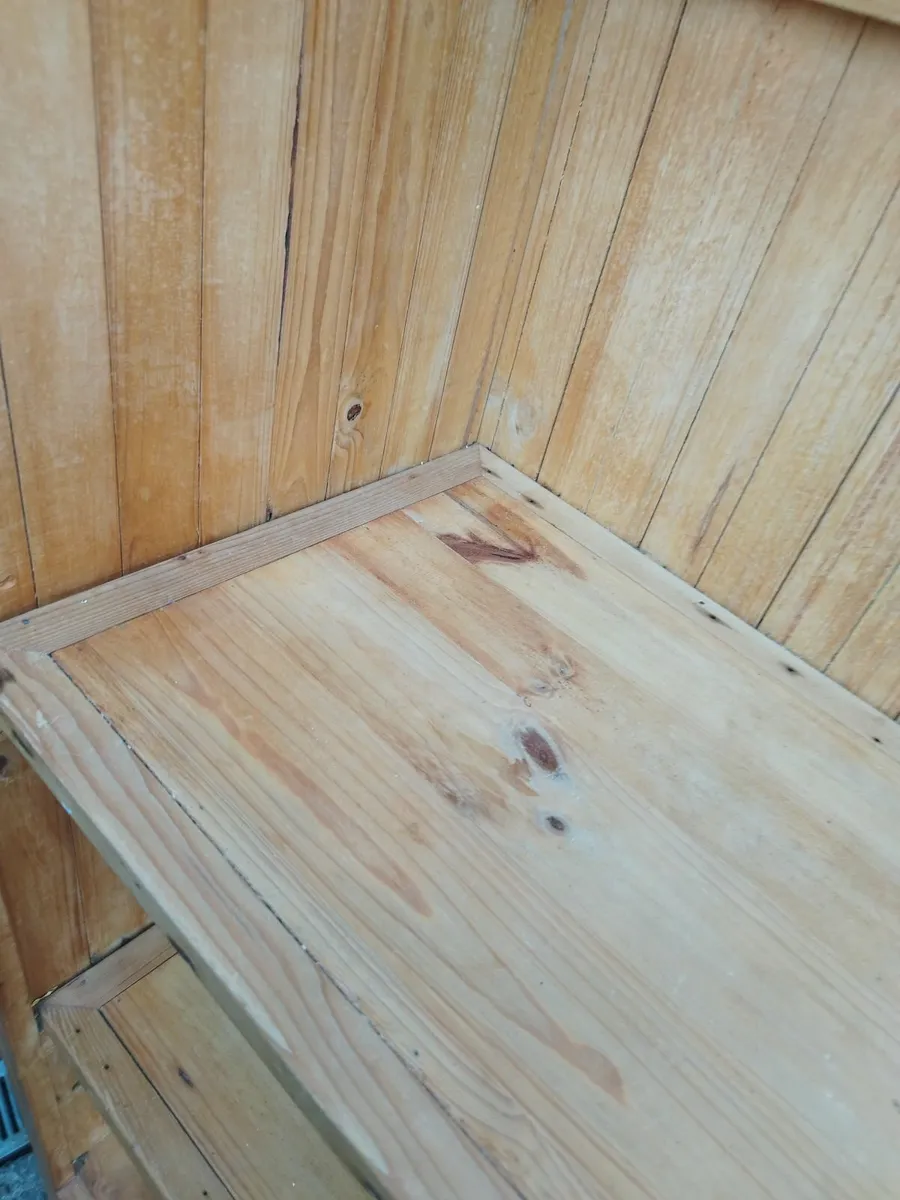 Bookcase, not flat packed. - Image 3