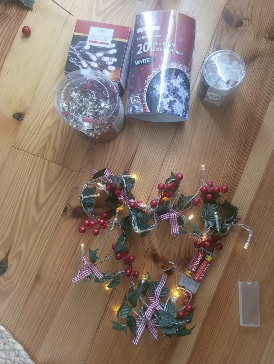 All new never used, lights and ribbon. - Image 4