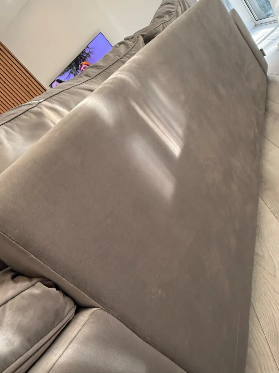 Sofa for living FAST SALE - Image 4