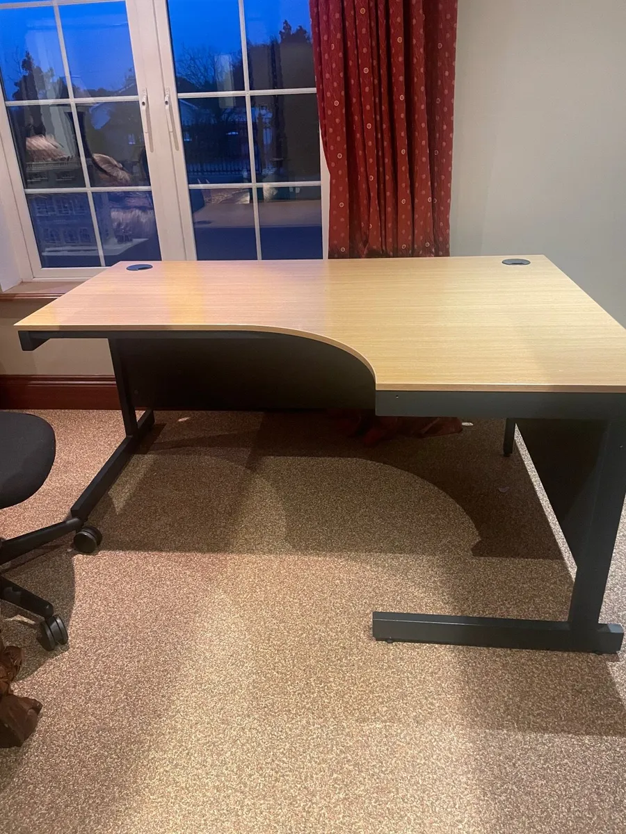 Office Desk - Image 3