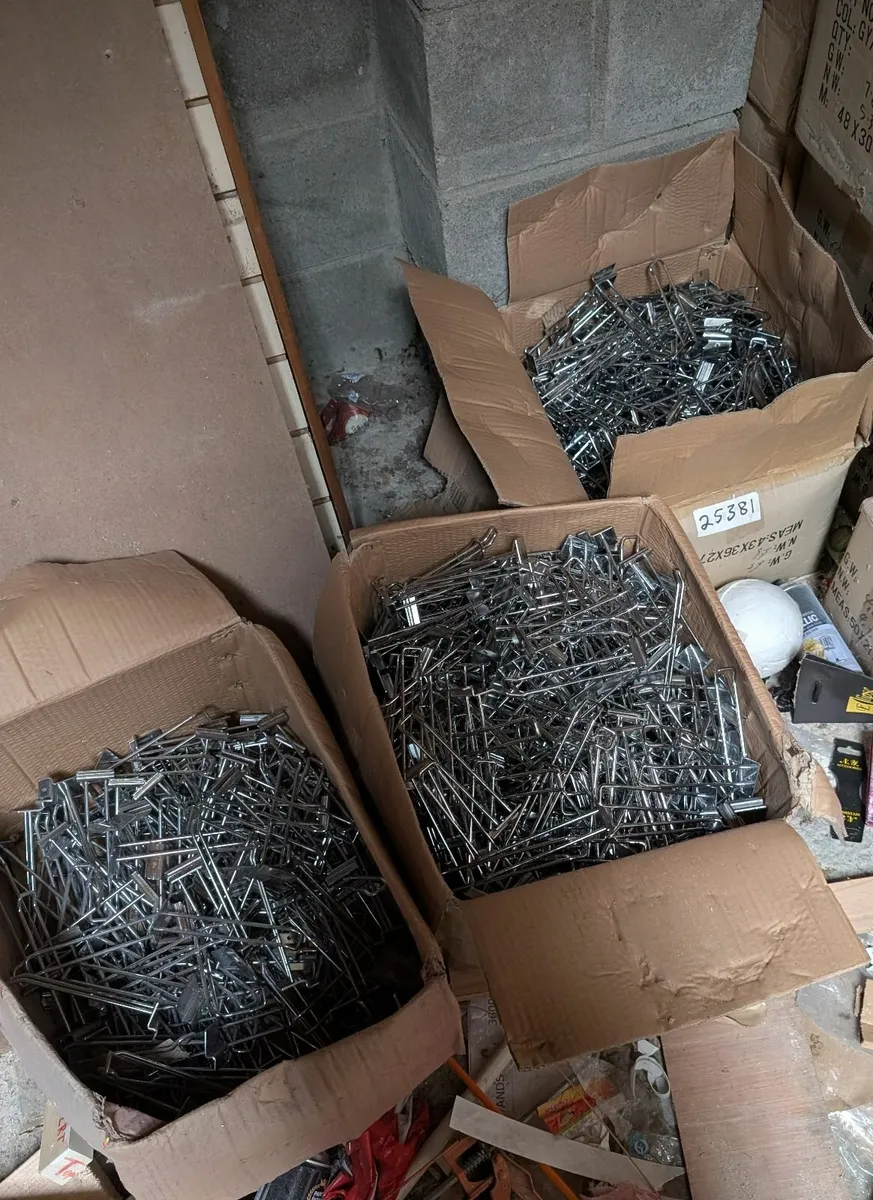 Euro hooks