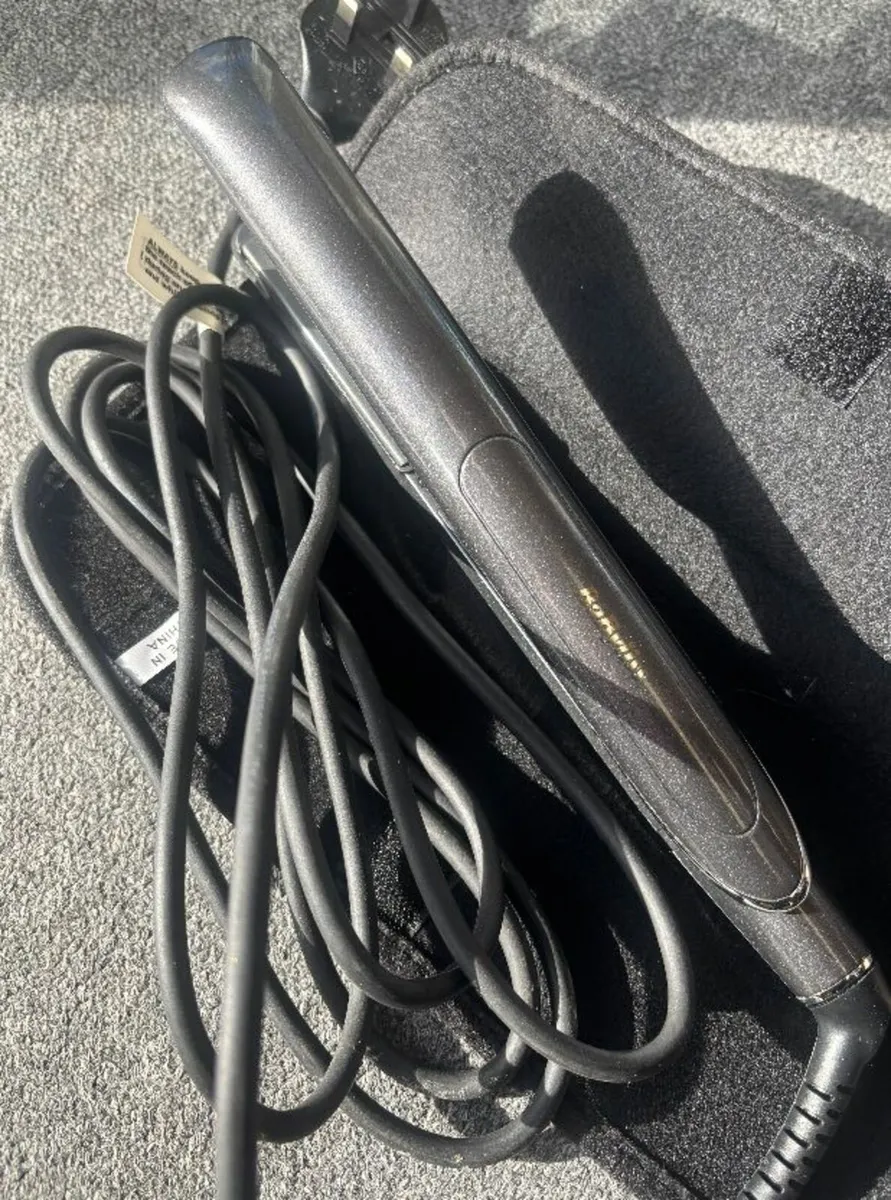 BaByliss Platnium Hair Straightener - Used Once - Image 4