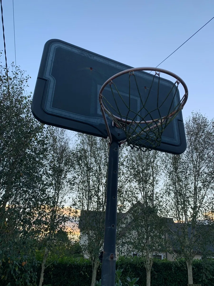 Basketball hoop - Image 2