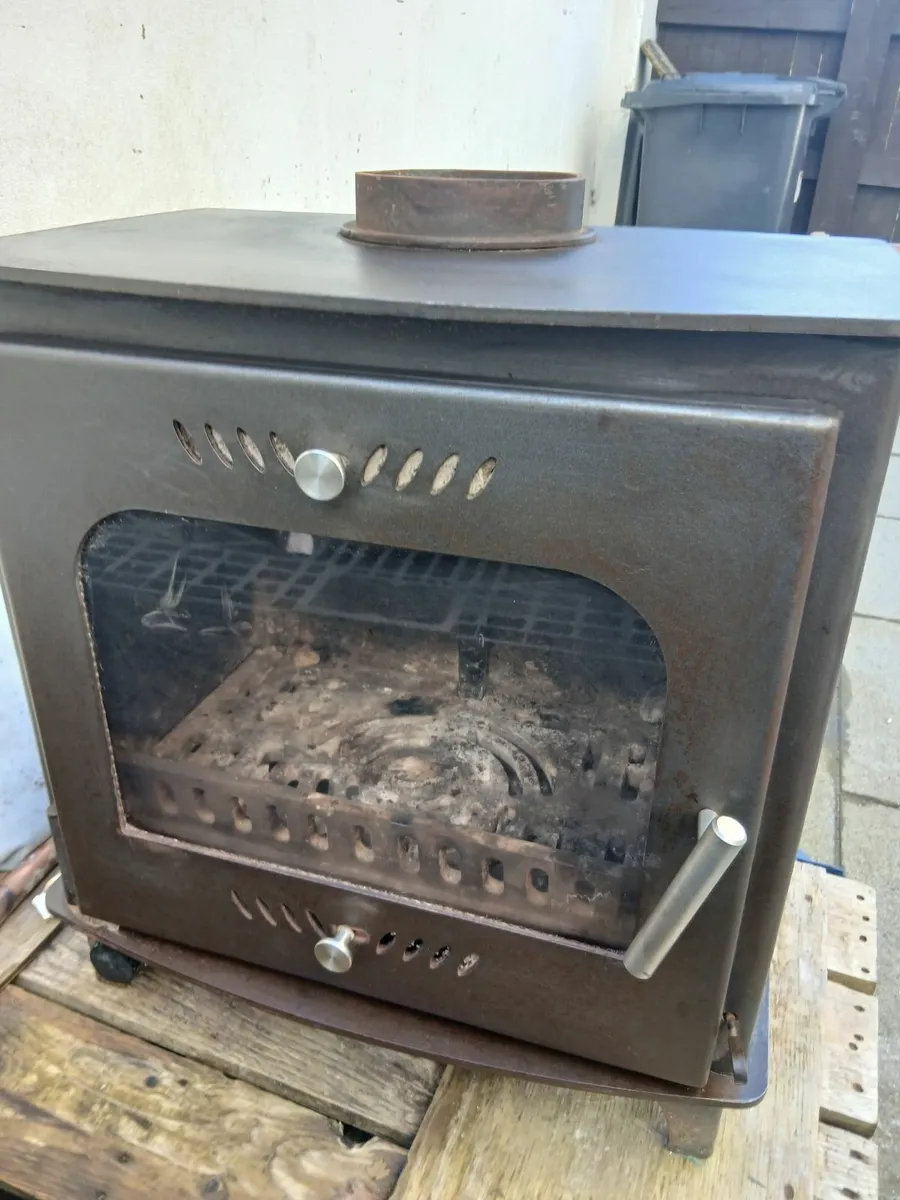 Multi fuel backboiler stove - Image 1