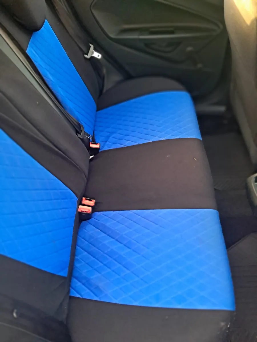 Ford Fiesta 2012 - Image 2