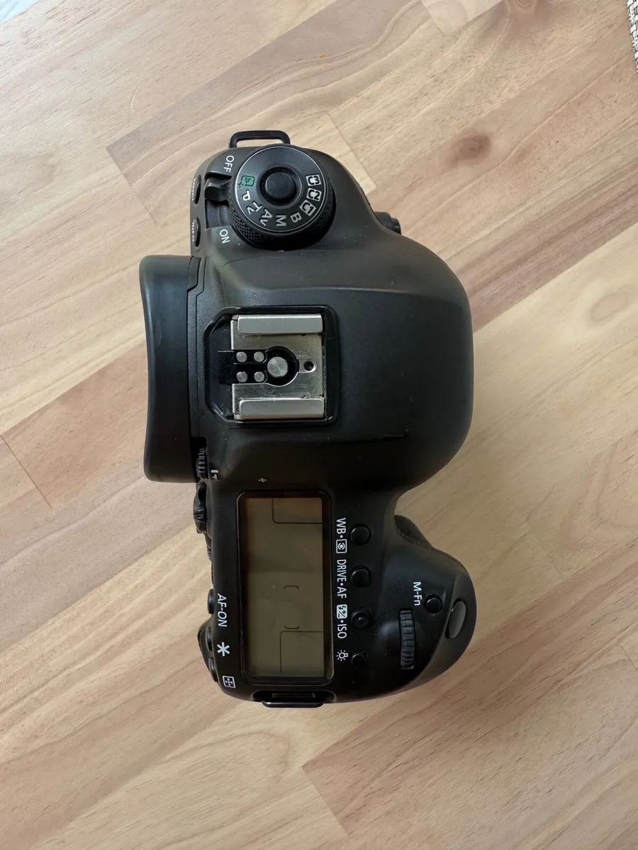 Canon 5d mark 4 - Image 4