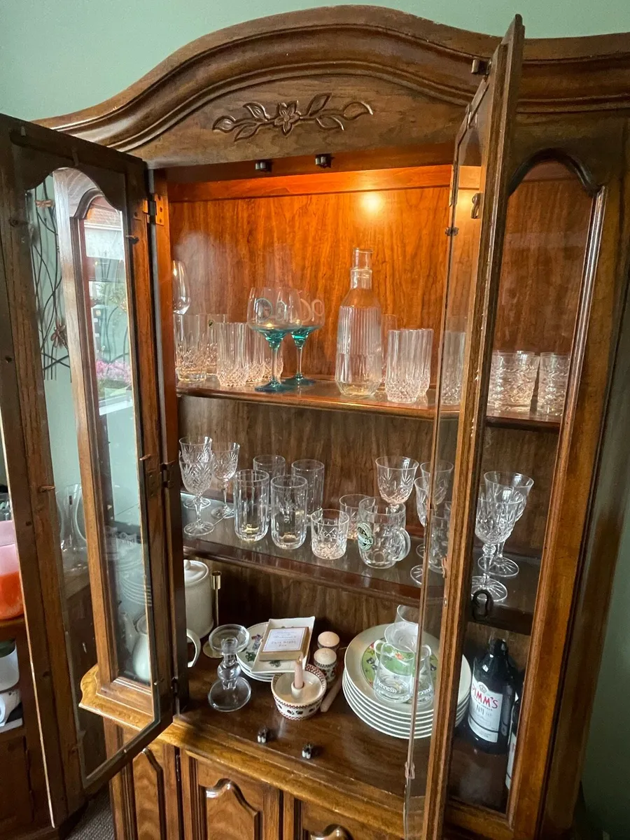 Dark Wood Dresser/Drinks Cabinet - Image 3