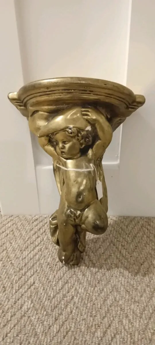 Vintage gold cherub  plaster bracket - Image 1