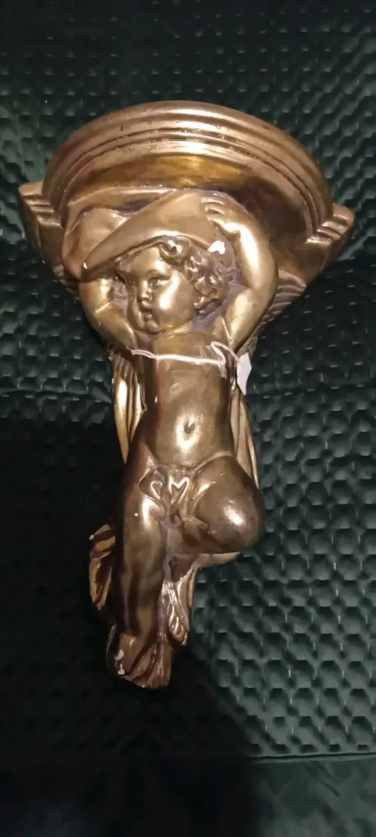 Vintage gold cherub  plaster bracket - Image 3