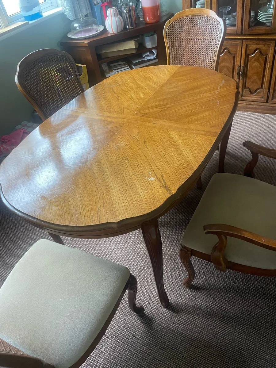 Wood table and chairs - dining set - extendable - Image 2