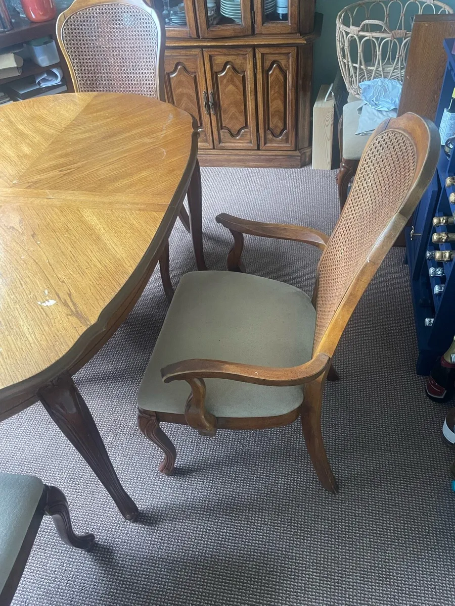 Wood table and chairs - dining set - extendable - Image 4