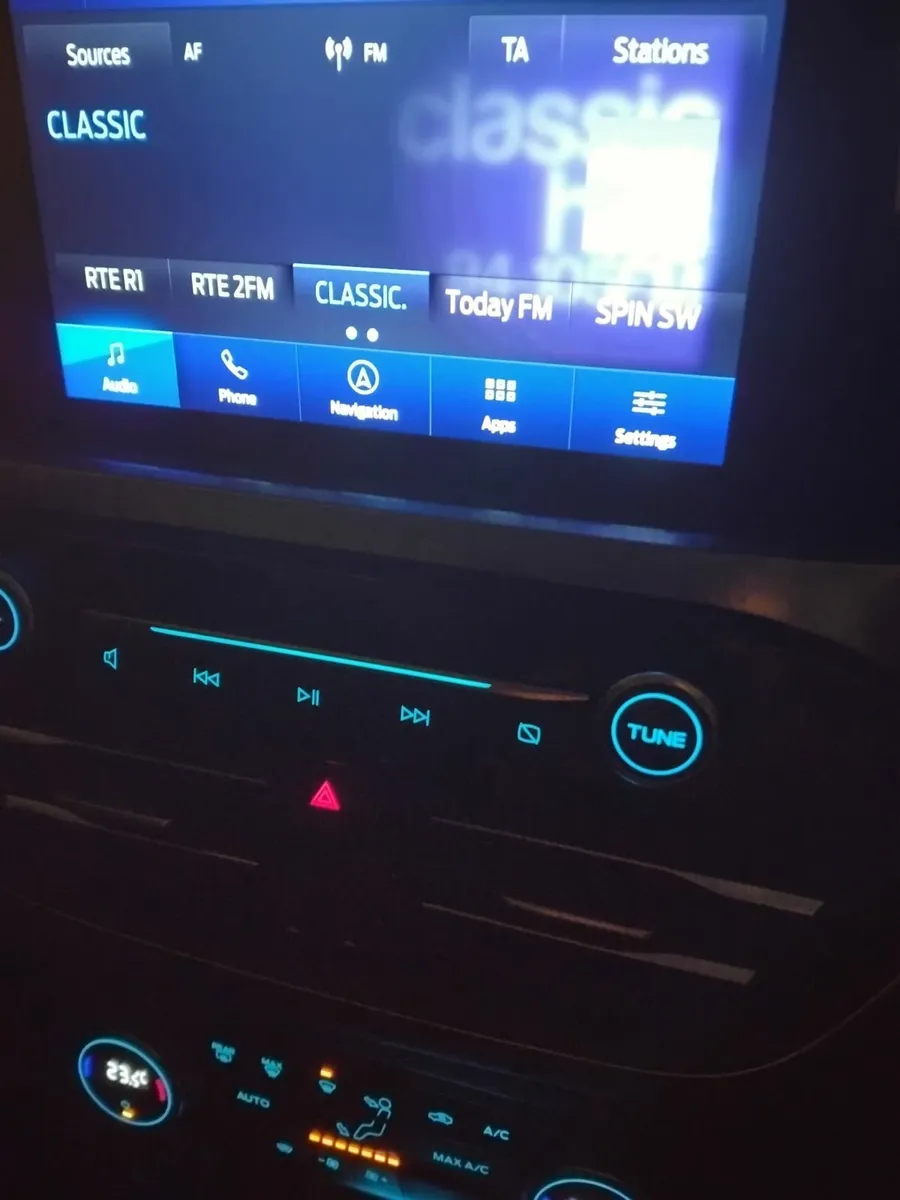Ford Kuga 2022 - Image 1