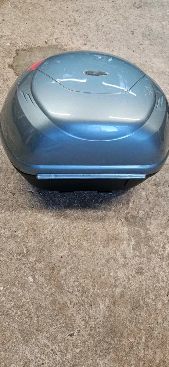 Honda topbox 35litre - Image 2