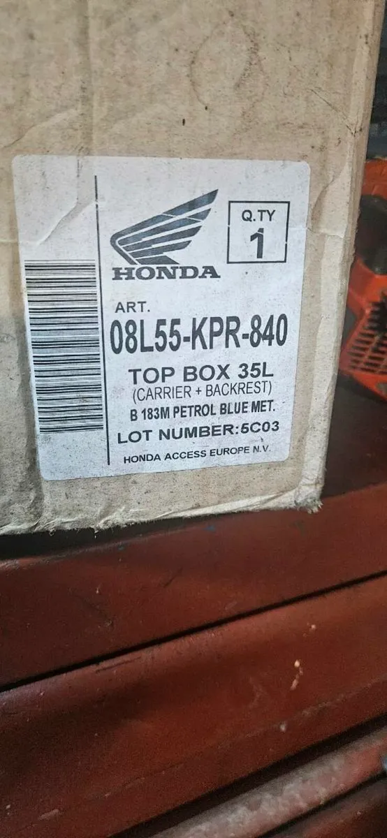 Honda topbox 35litre - Image 4