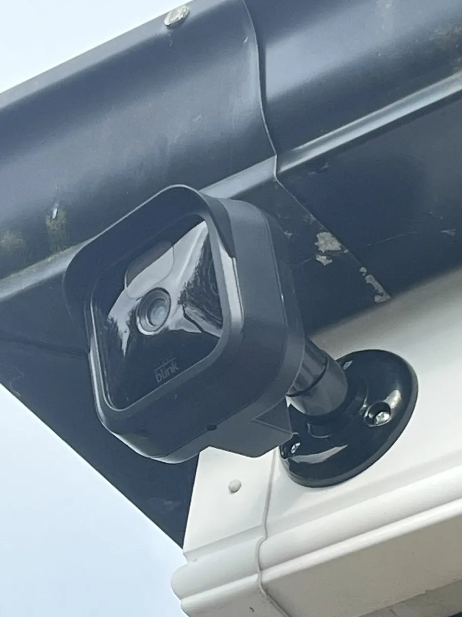Blink Outdoor Wireless 8 camera security system - Image 3