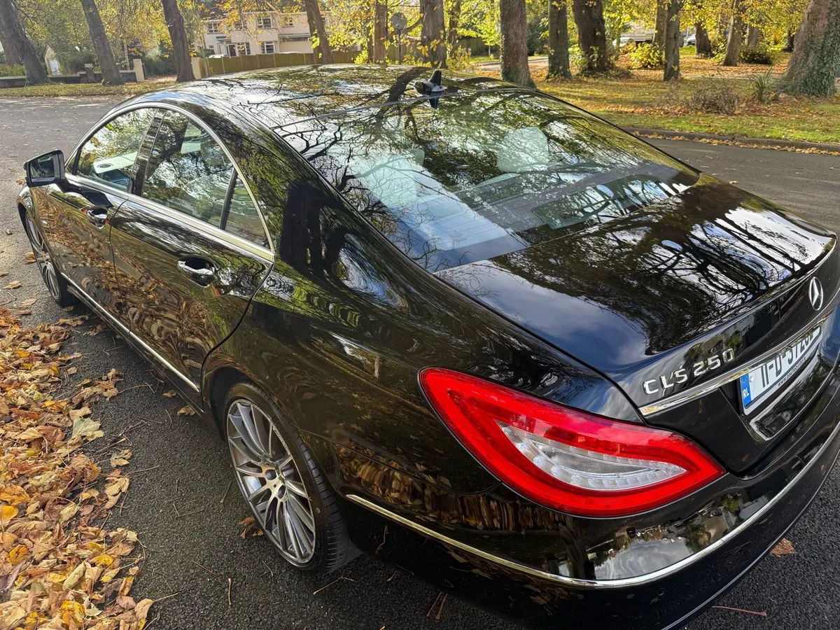 2011 Mercedes CLS NCT 12/26 - Image 4