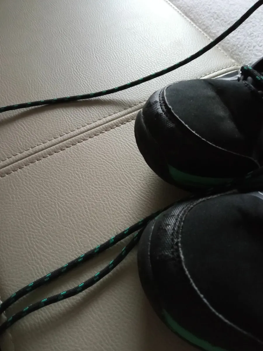 Hiking Boots for kids - Image 3