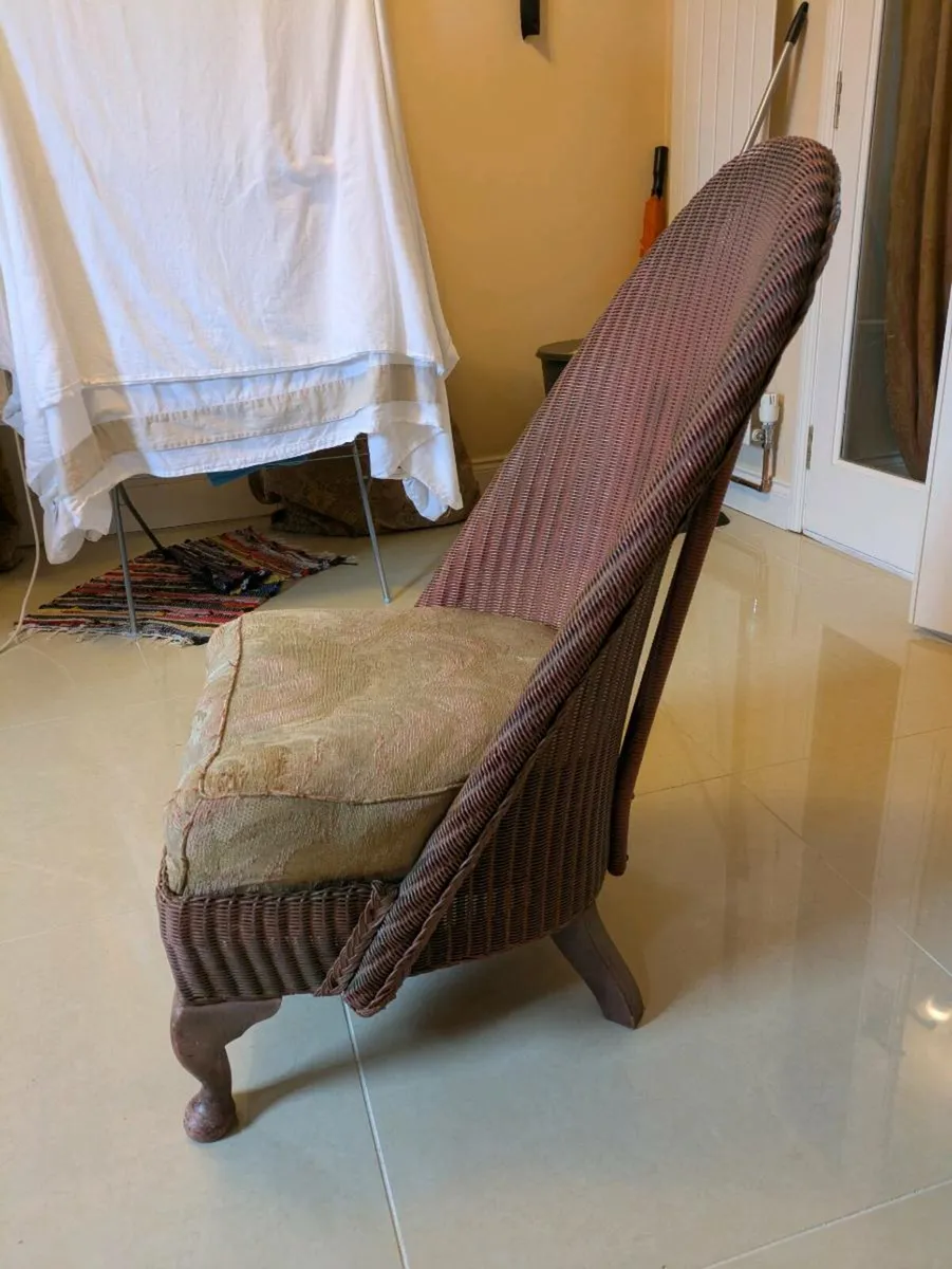 Lloyd Loom nursing chairs and basket - Image 2