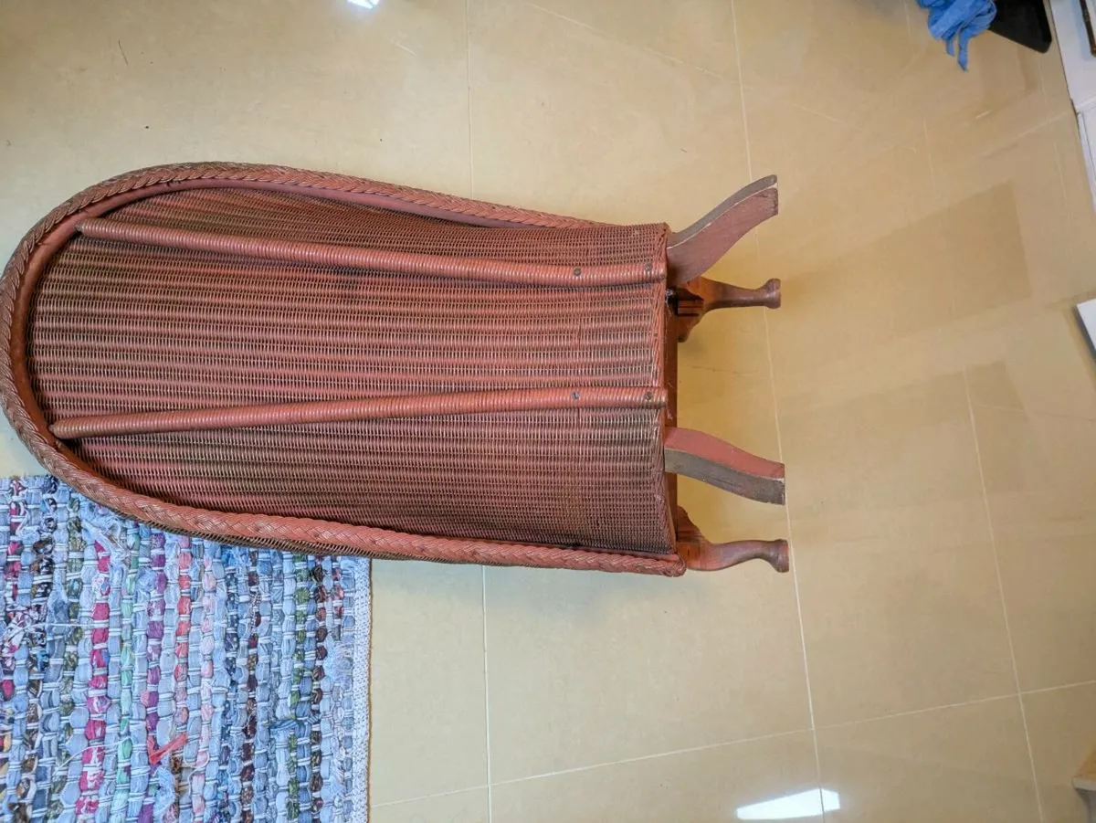 Lloyd Loom nursing chairs and basket - Image 3