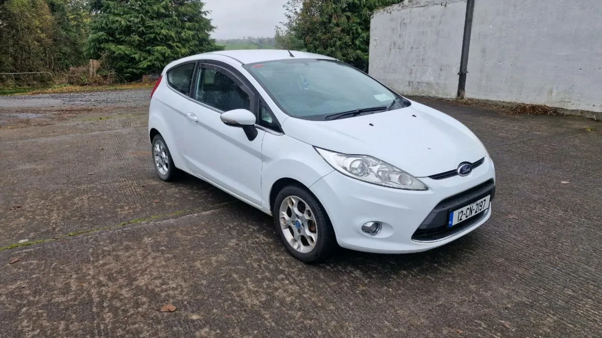 Ford fiesta - Image 2