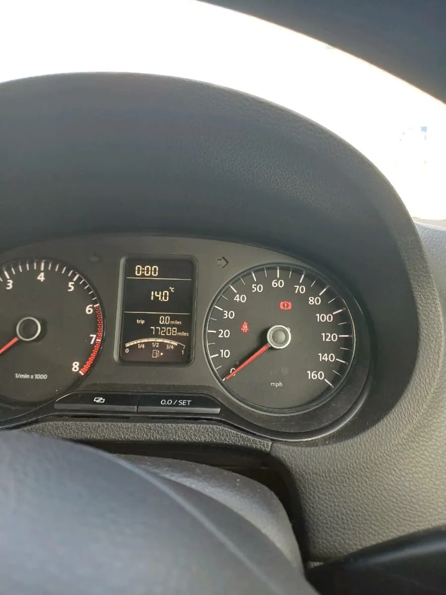 2010 volkswagen polo - Image 3