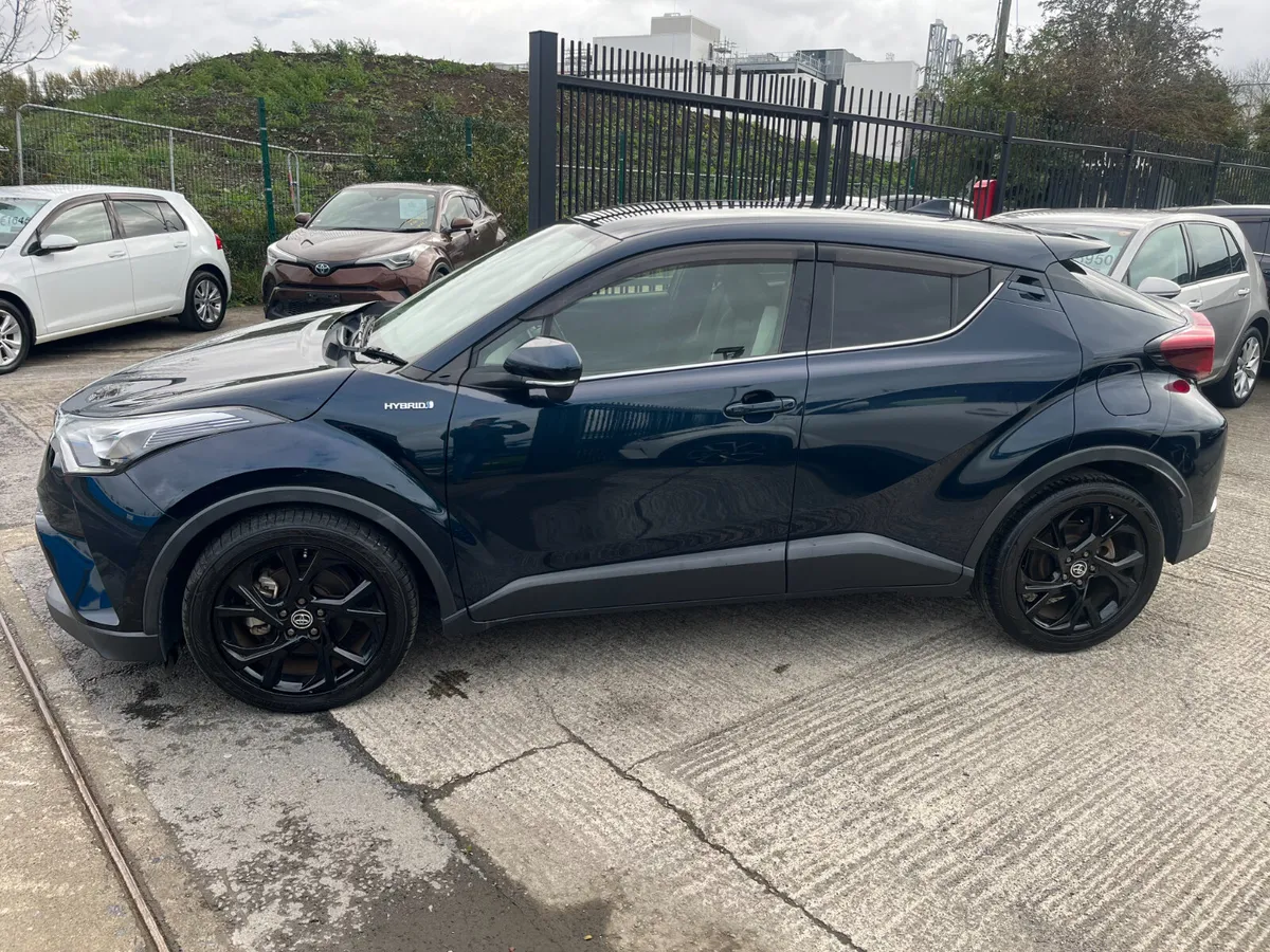 TOYOTA C-HR 2019, 1.8 HYBRID AUTO HIGH SPEC LOW KM - Image 4