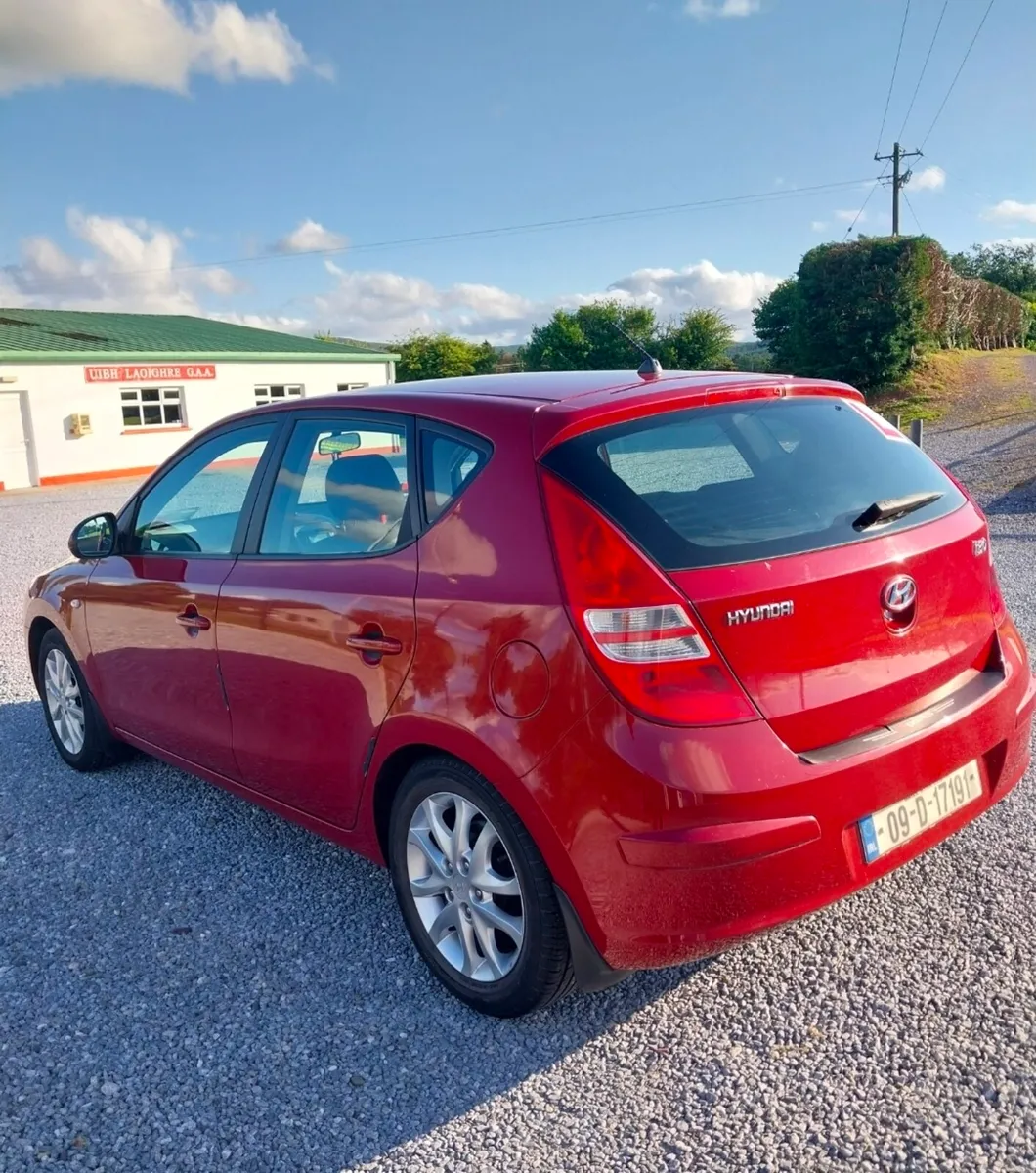 Hyundai i30 - Image 1