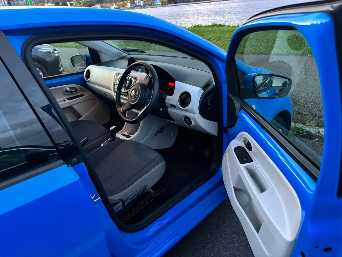 Volkswagen up! 2014 - Image 3