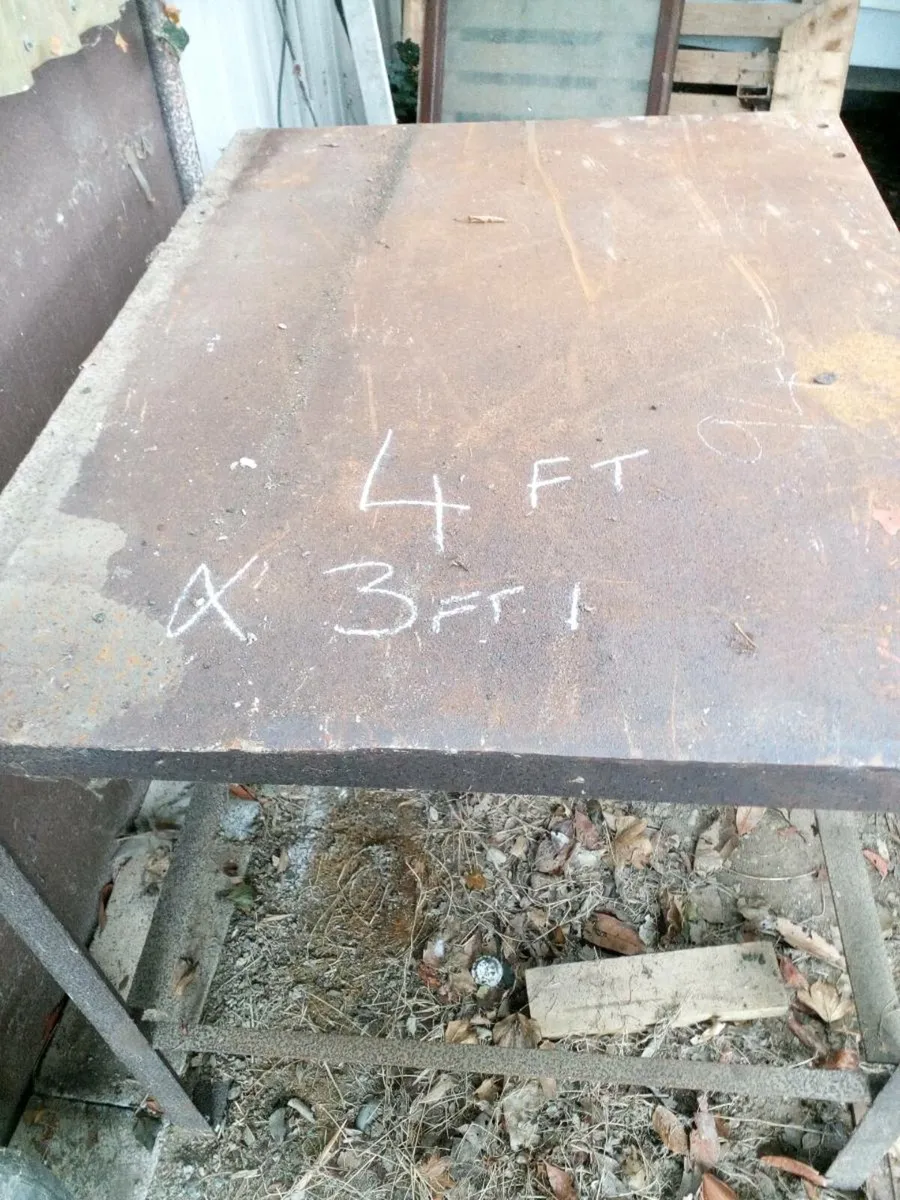 Steel table - Image 2