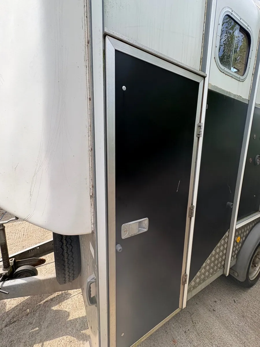 Ifor williams 610 horse trailer - Image 2