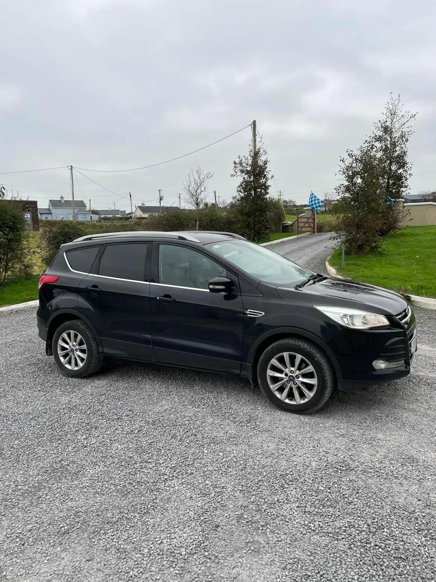 Ford Kuga 2015 - Image 2