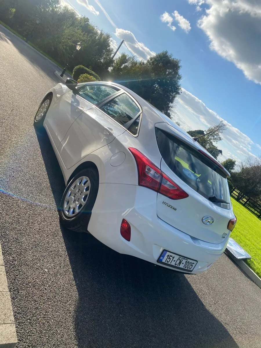 Hyundai i30 1.4 CRDI White **APPLE CAR PLAY** - Image 1