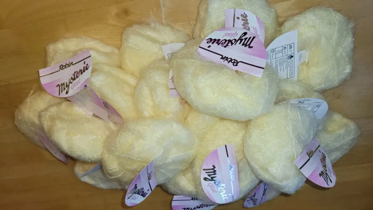 Mohair yarn wool - Image 1