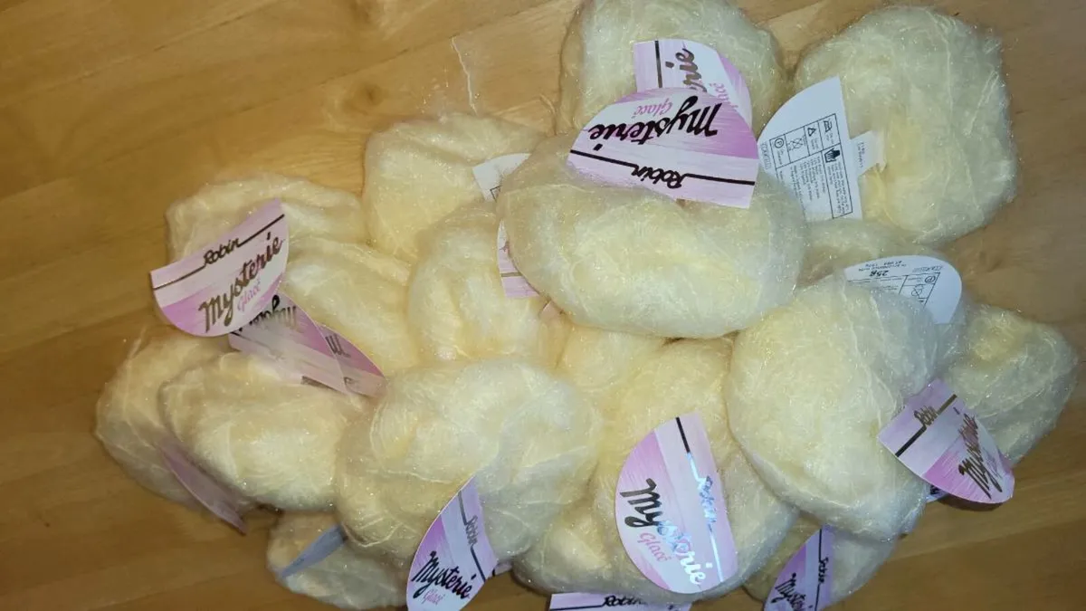 Mohair yarn wool - Image 3
