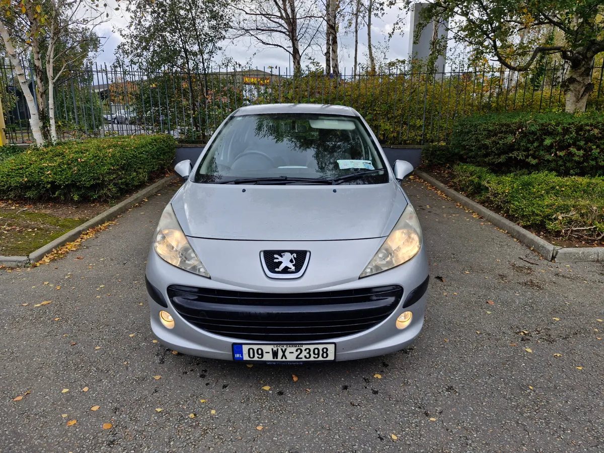Peugeot 207 2009 - Image 2