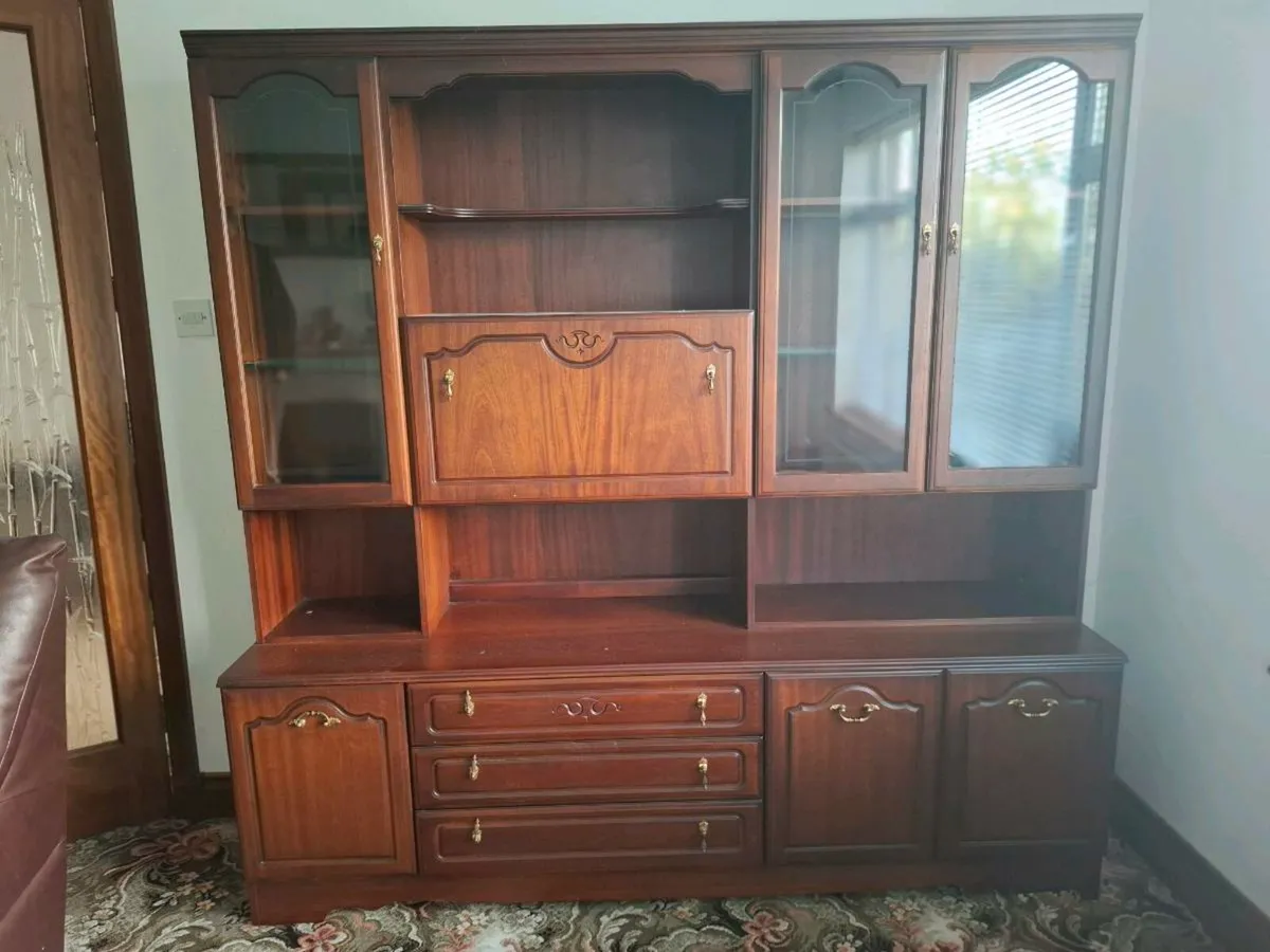 Cabinet - Image 1