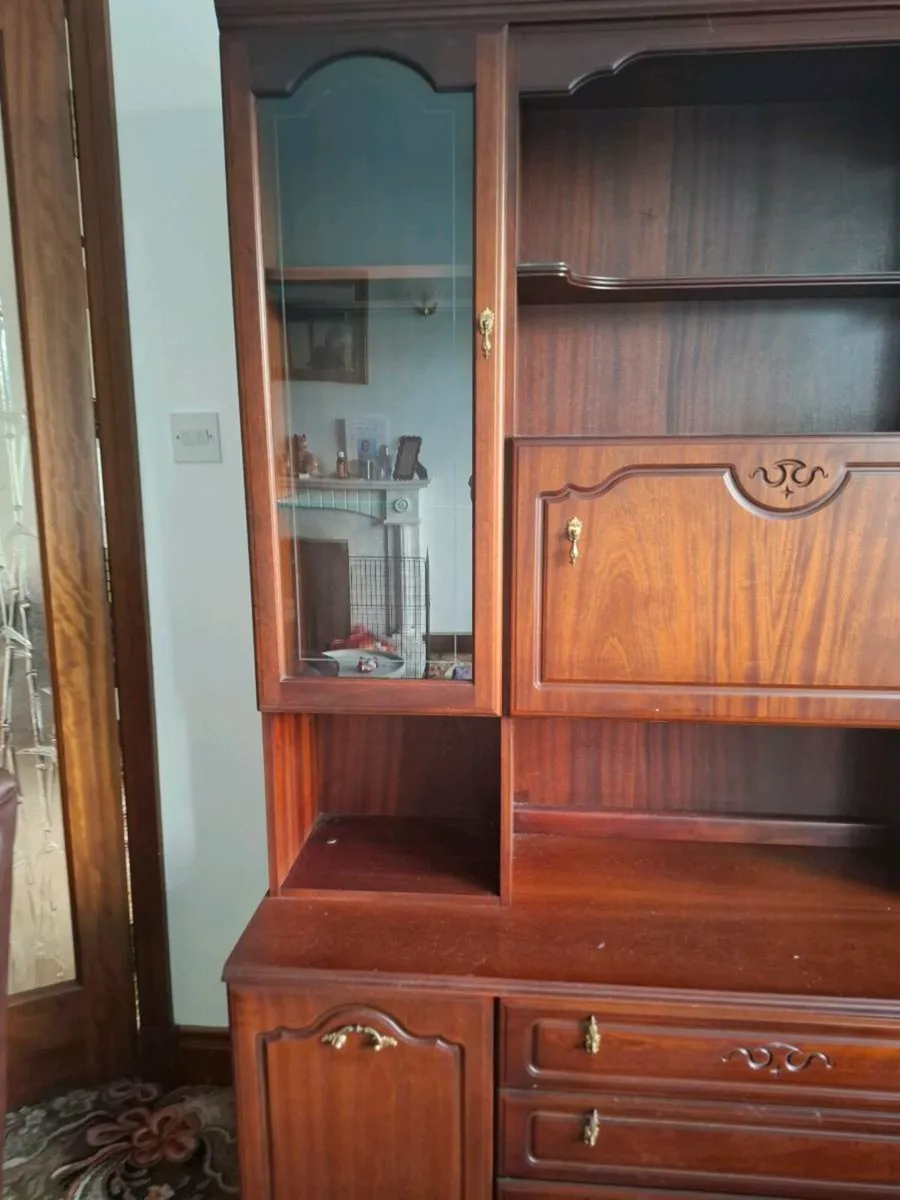 Cabinet - Image 2