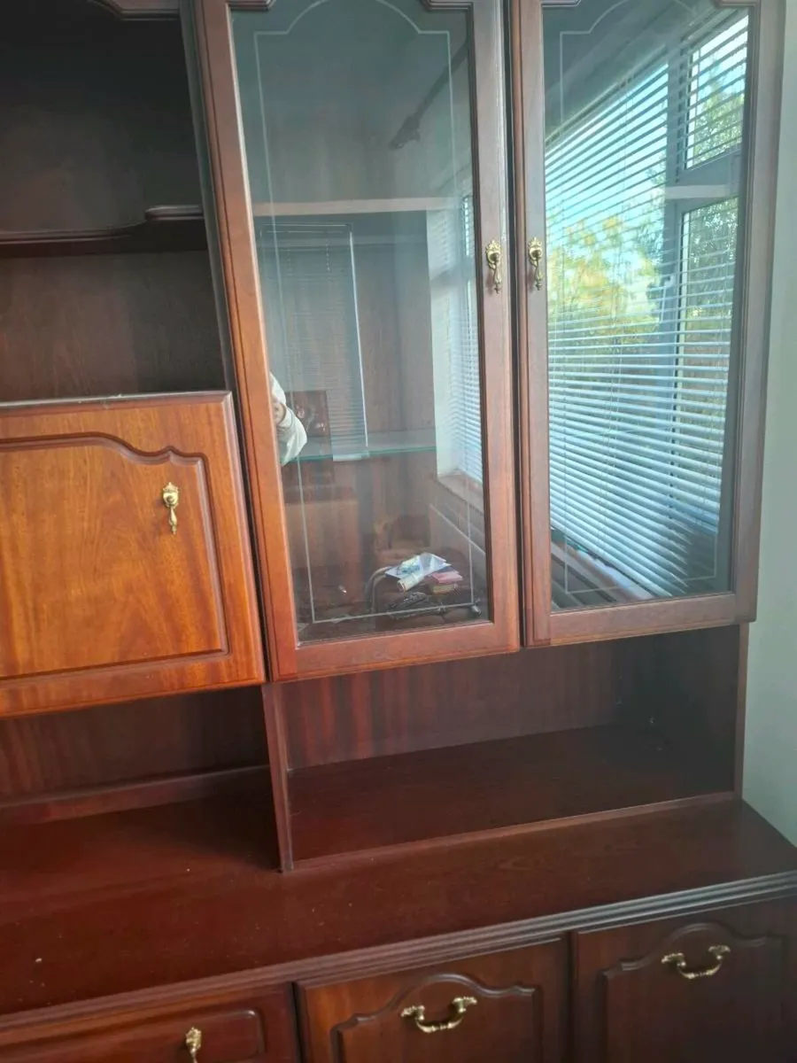 Cabinet - Image 3