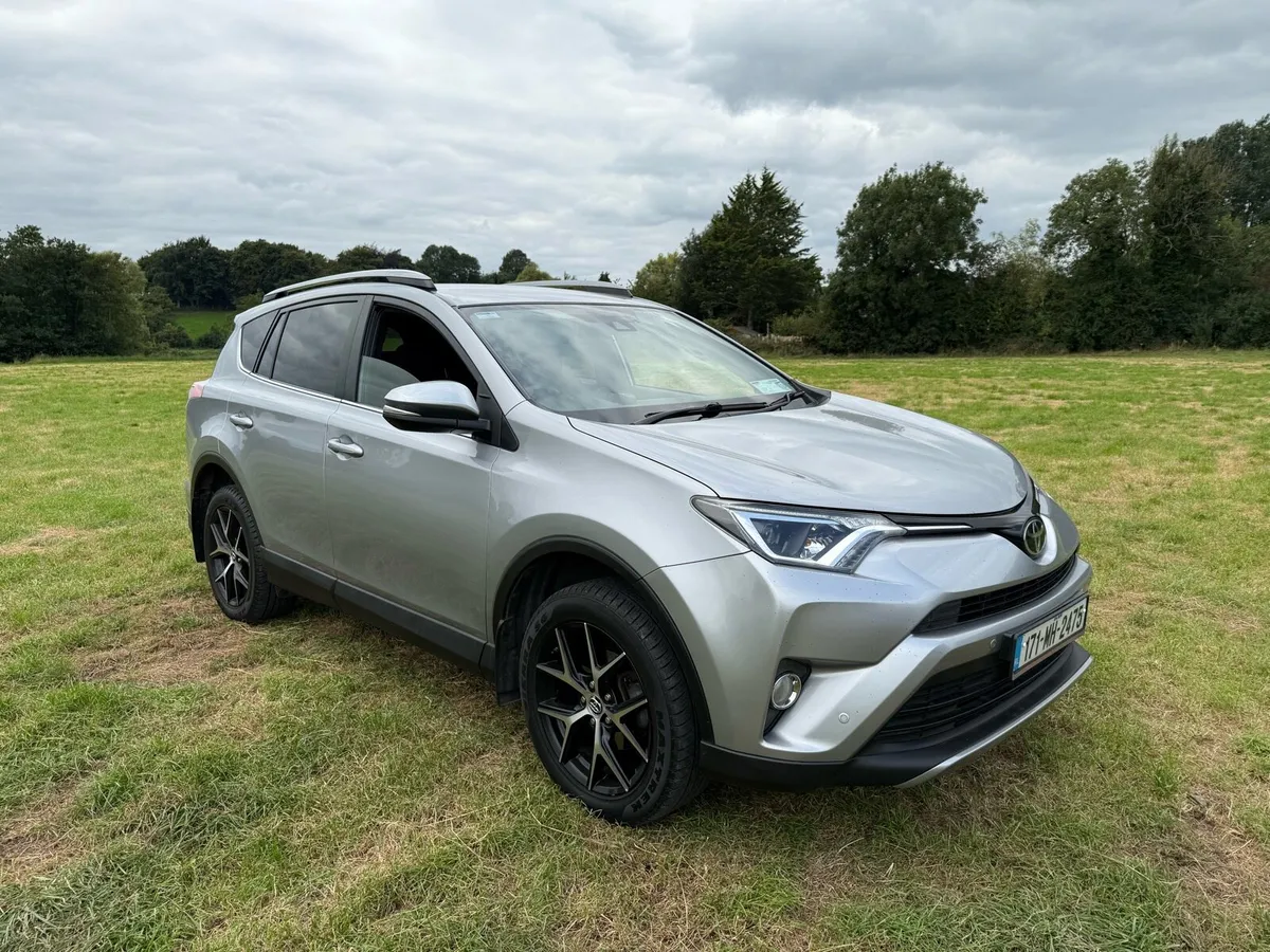2017 Toyota RAV4 Sol model immaculate car - Image 1