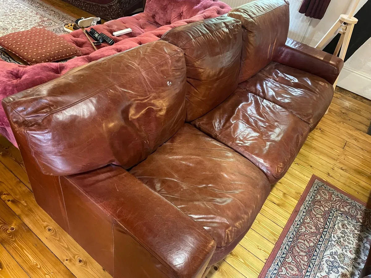 Leather couch - Image 1