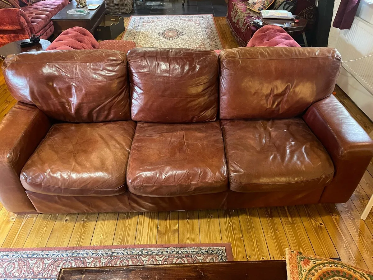 Leather couch - Image 2